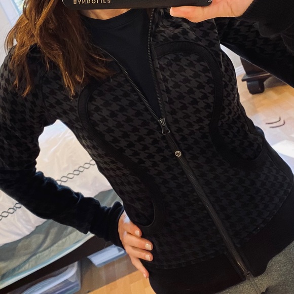 lululemon athletica Jackets & Blazers - Lululemon Scuba Hoodie Jacket. Size 6.